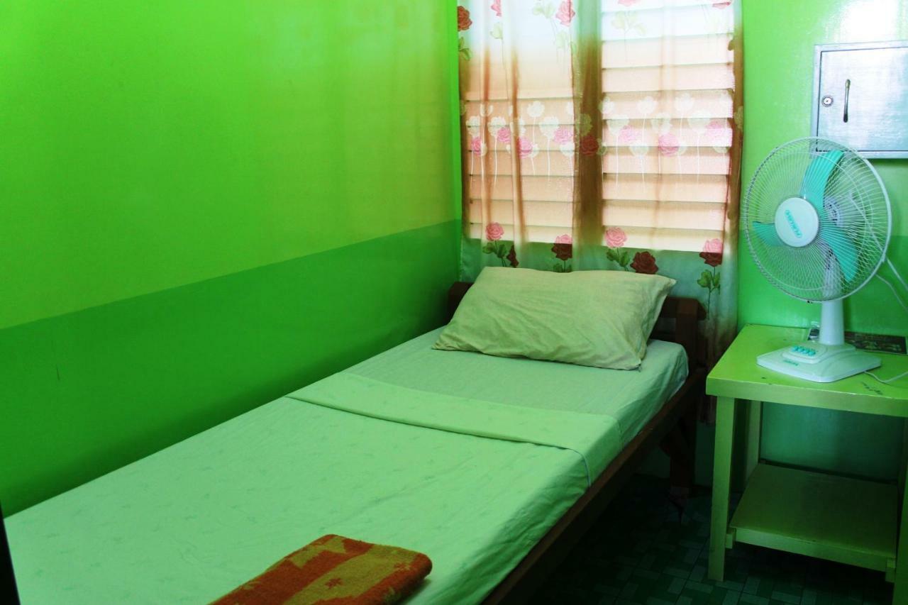 Austria'S Guest House El Nido Luaran gambar