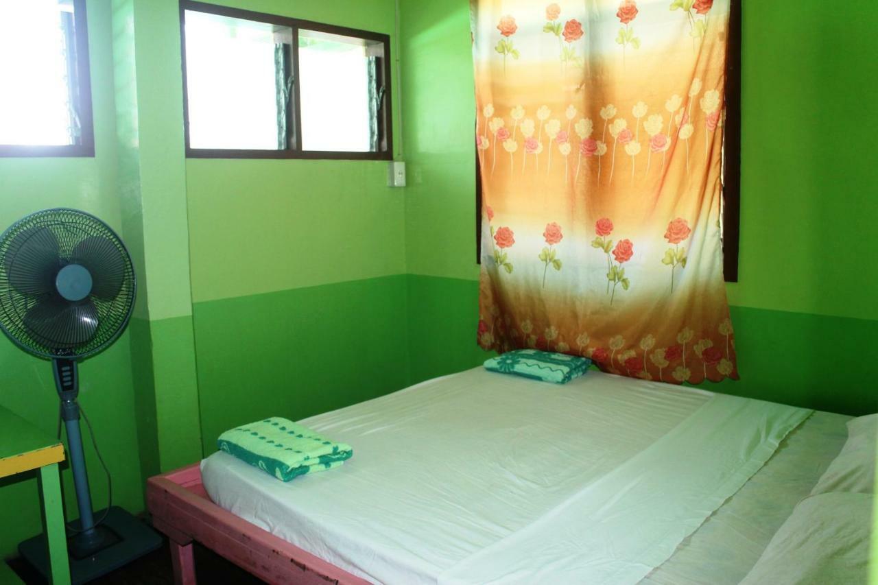 Austria'S Guest House El Nido Luaran gambar